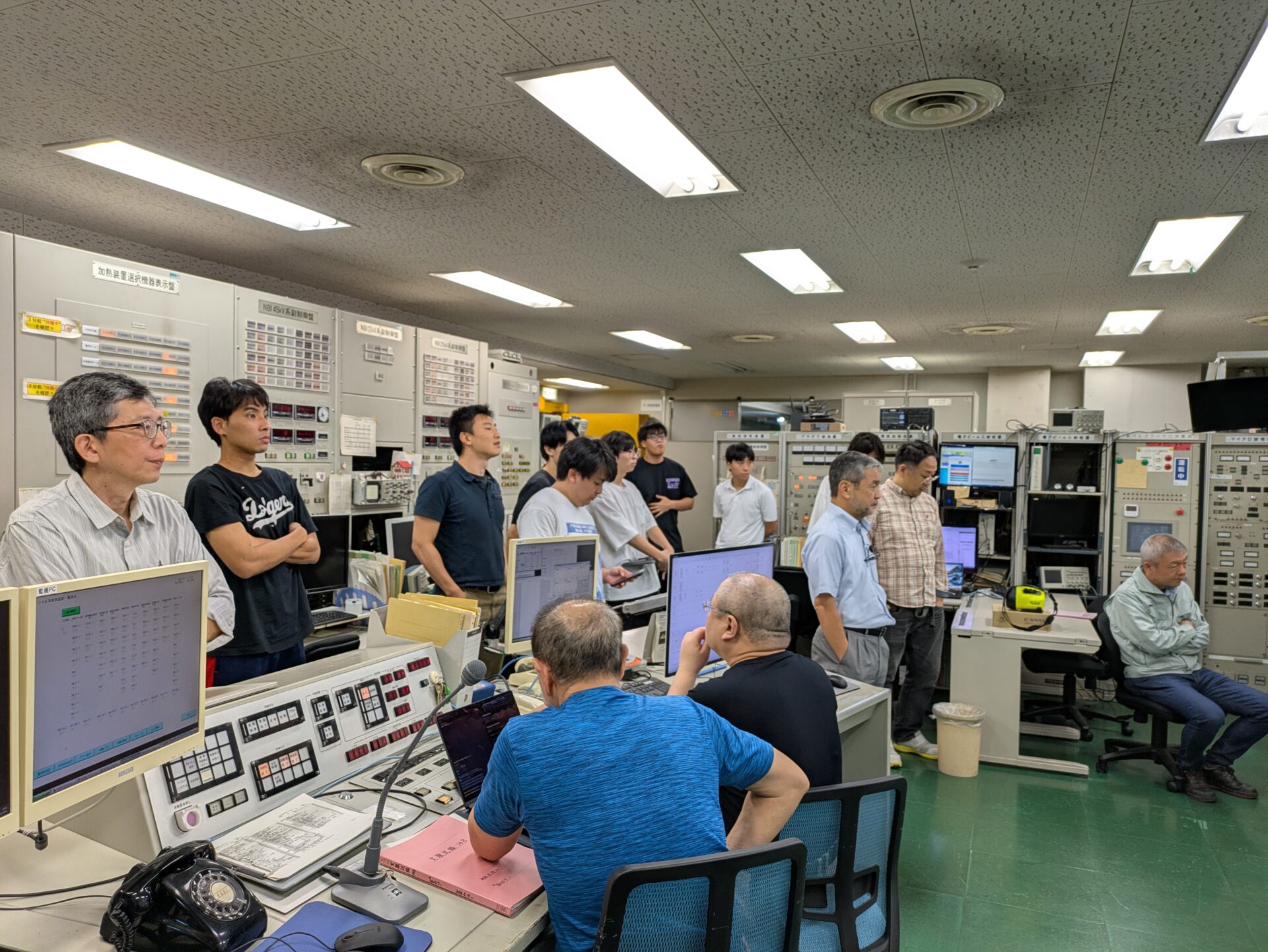 GAMMA 10/PDX 秋実験キャンペーン初日の運転室の様子2